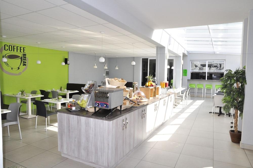Swakopmund Plaza Hotel Екстер'єр фото
